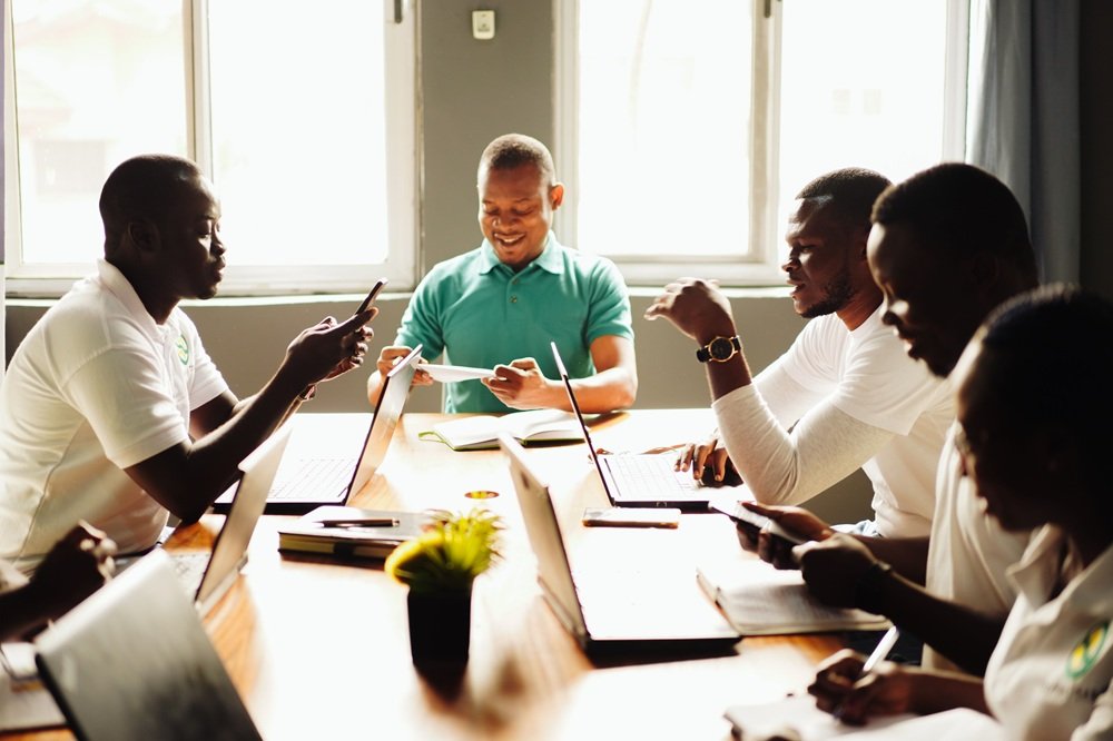 Better communicator header