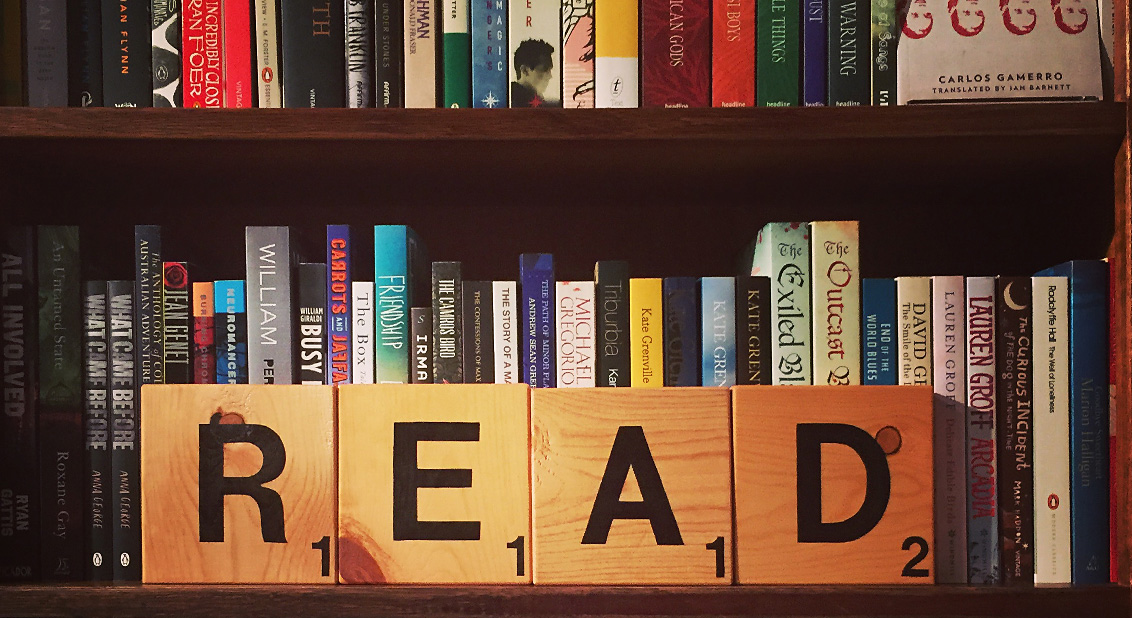 Read books header