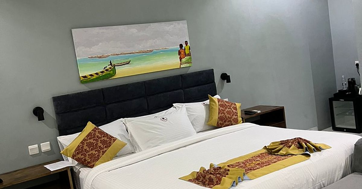 15% OFF ALL ROOM BOOKINGS AT BREEZES BEACH RESORT