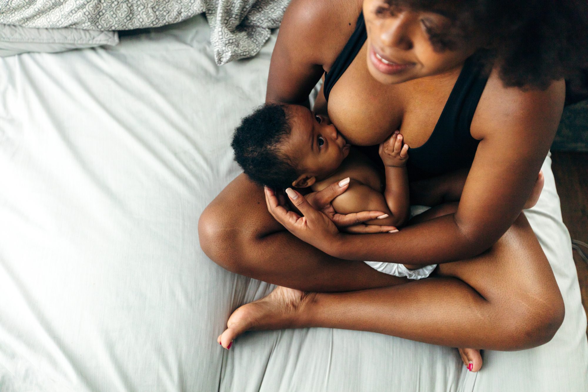 Американка Breastfeeding
